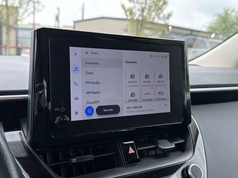 Certified 2024 Toyota Corolla LE image 28