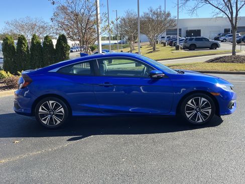 Used 2017 Honda Civic EX-T image 11