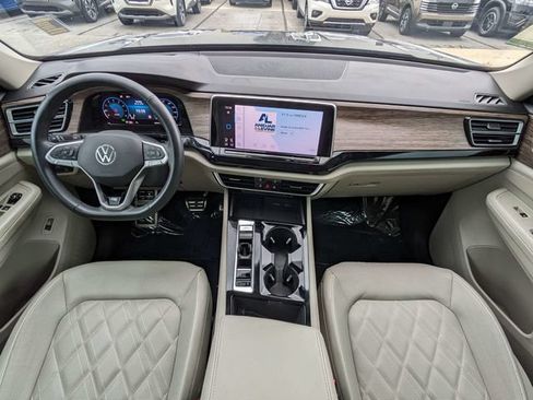 Used 2025 Volkswagen Atlas SEL Premium R-Line AWD/4WD image 16