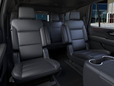 New 2026 GMC Yukon Denali w/ Denali Reserve Package AWD/4WD image 17