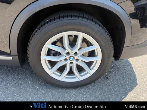 Used 2021 BMW X5 xDrive40i w/ Premium Package 2 AWD/4WD image 13