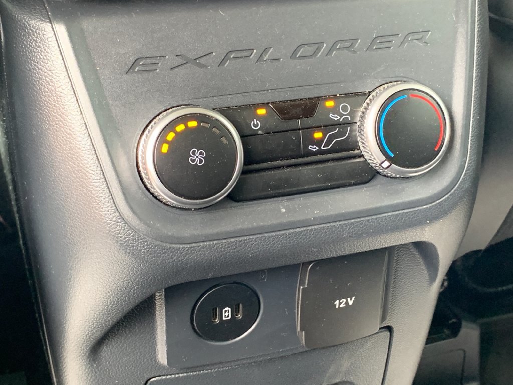 Used 2025 Ford Explorer Active w/ Active Comfort Package AWD/4WD image 15