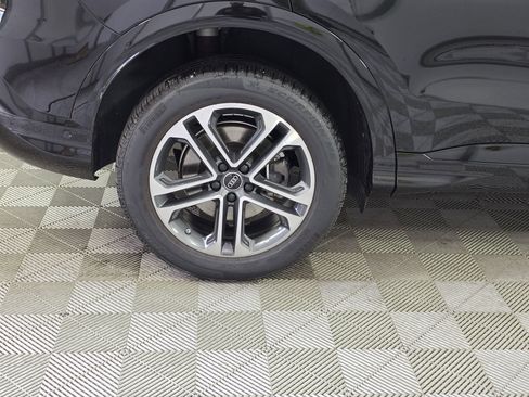 Certified 2025 Audi Q5 Premium w/ Convenience Package AWD/4WD image 9