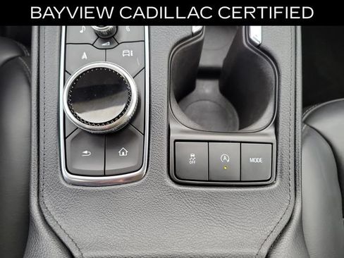 Certified 2025 Cadillac XT4 Premium Luxury FWD image 32