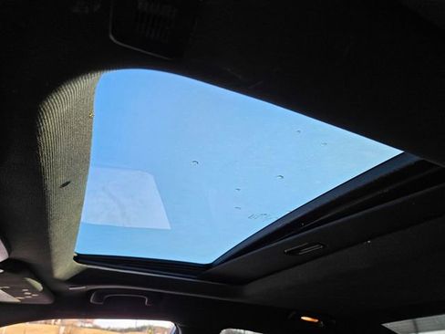 Used 2019 Dodge Charger SXT w/ Blacktop Package image 19