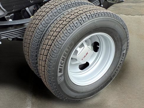 New 2026 GMC Sierra 3500 Pro AWD/4WD image 27