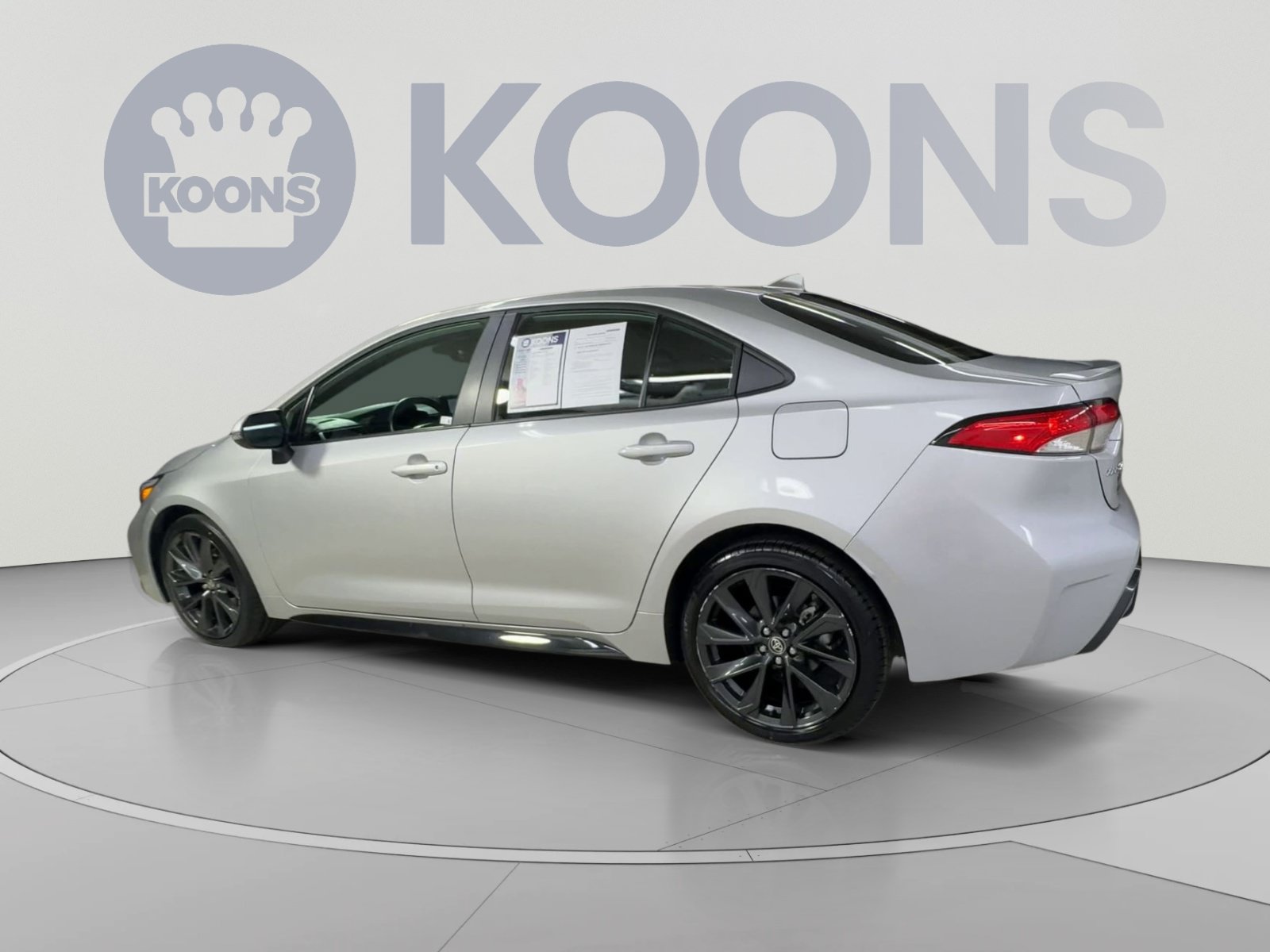 Used 2025 Toyota Corolla SE FWD image 8