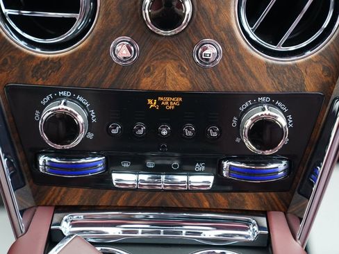 Used 2020 Rolls-Royce Cullinan AWD/4WD image 29