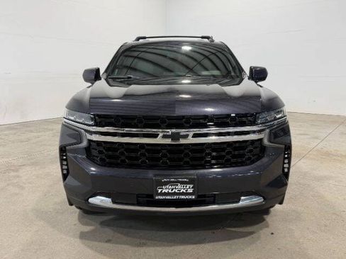 Used 2023 Chevrolet Suburban LS w/ Max Trailering Package AWD/4WD image 3