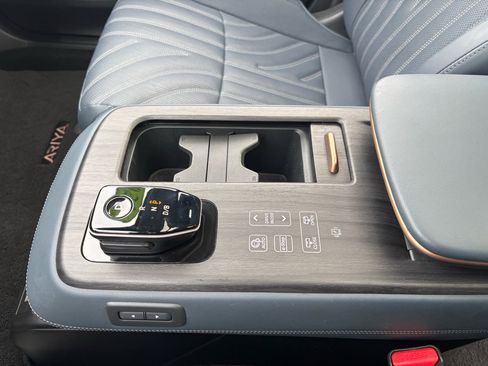 Used 2023 Nissan Ariya image 26