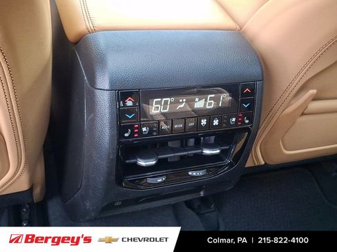 Used 2023 Jeep Grand Cherokee L Summit AWD/4WD image 15