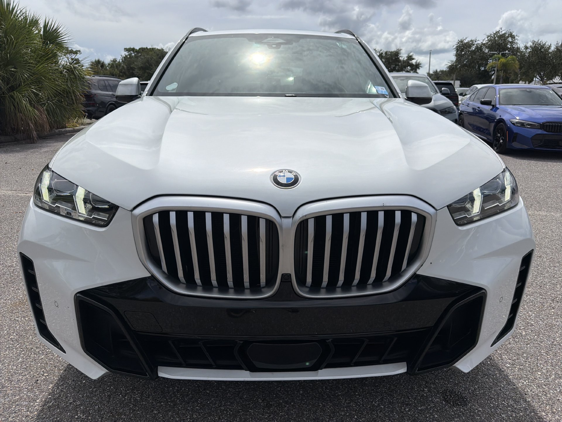 Used 2025 BMW X5 xDrive40i AWD/4WD image 2