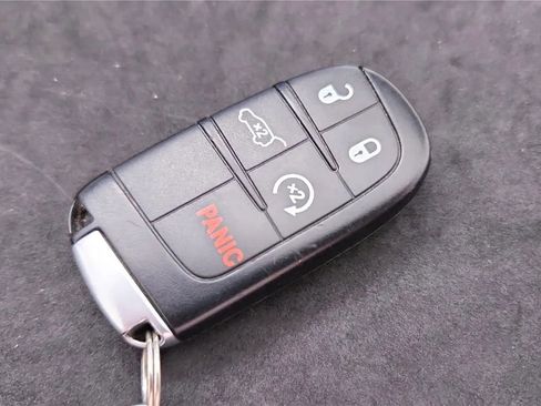 Used 2021 Jeep Grand Cherokee High Altitude AWD/4WD image 21