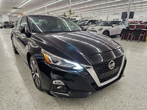 Used 2019 Nissan Altima 2.5 SL FWD image 4