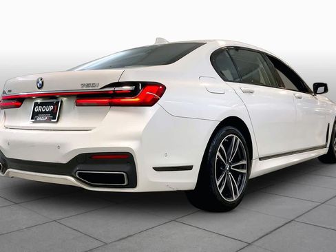 Used 2022 BMW 750i xDrive w/ Luxury Rear Seating Package AWD/4WD image 12