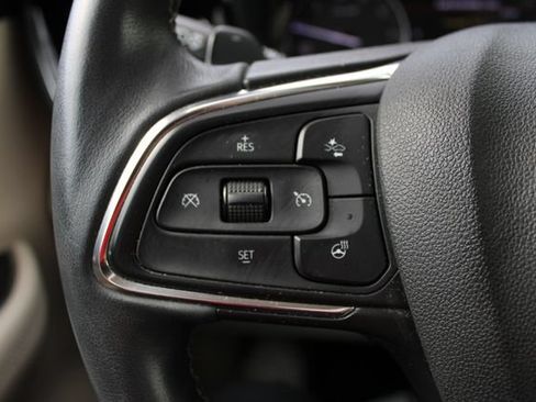 Used 2022 Buick Envision Avenir w/ Technology Package II FWD image 10