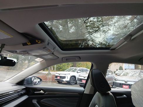 New 2026 Volkswagen Jetta SEL image 21