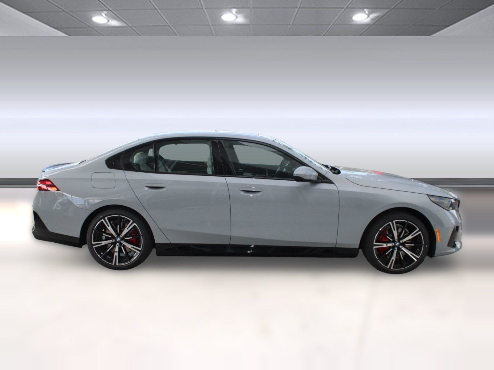Used 2026 BMW 530i w/ M Sport Package RWD image 8