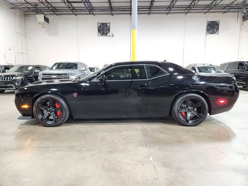 Used 2021 Dodge Challenger SRT Hellcat Redeye image 8
