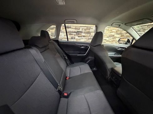Used 2020 Toyota RAV4 XLE image 30
