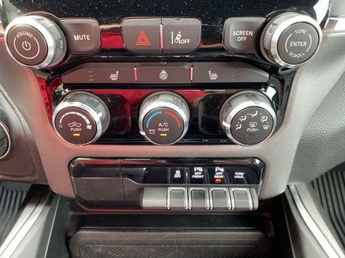 Used 2025 RAM 1500 Big Horn AWD/4WD image 10