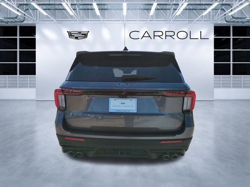 Used 2025 Ford Explorer ST image 5