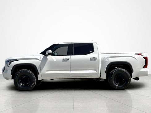 Used 2025 Toyota Tundra SR5 w/ SR5 Convenience Package AWD/4WD image 8