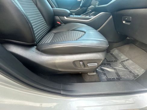 Used 2022 Toyota Highlander XSE image 25