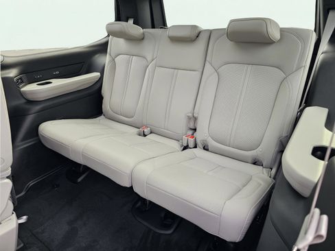 New 2026 Jeep Grand Wagoneer Limited AWD/4WD image 34