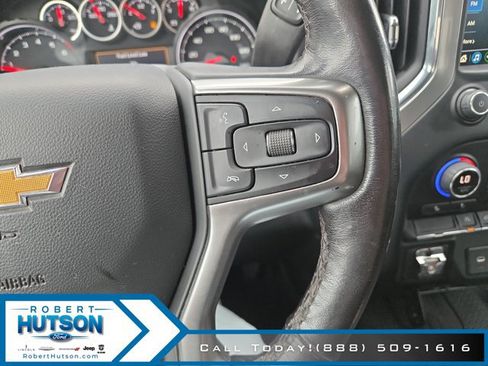 Used 2022 Chevrolet Silverado 1500 LT RWD image 14