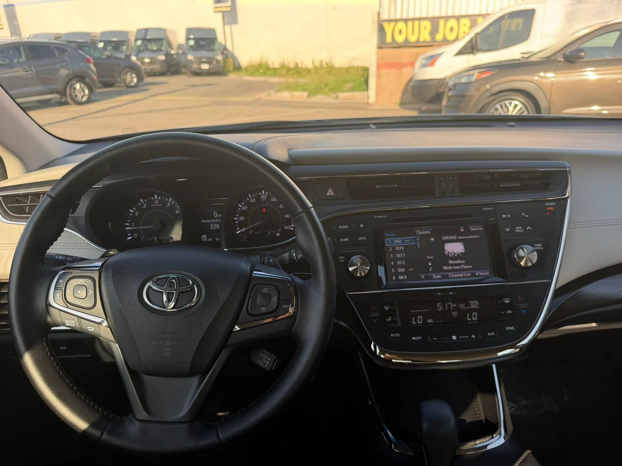 Used 2016 Toyota Avalon XLE FWD image 14