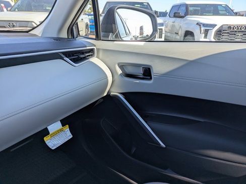 New 2026 Toyota Corolla Cross L image 18