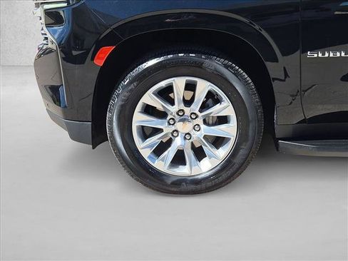 Used 2023 Chevrolet Suburban Premier AWD/4WD image 25