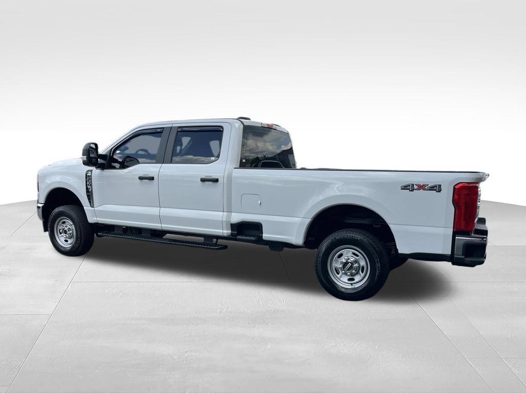 Certified 2024 Ford F250 XL w/ XL Chrome Package AWD/4WD image 7
