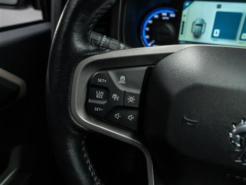 Used 2023 Ford Bronco Wildtrak image 23