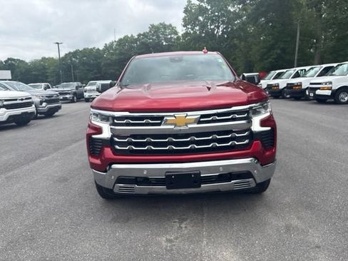 Used 2023 Chevrolet Silverado 1500 LTZ AWD/4WD image 3