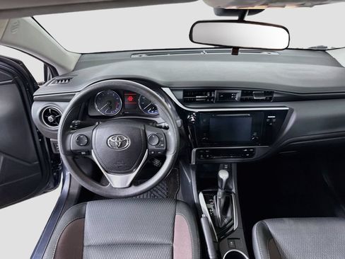 Used 2017 Toyota Corolla LE FWD image 15