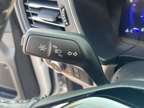 Certified 2022 Ford Escape SEL w/ Technology Package FWD image 17