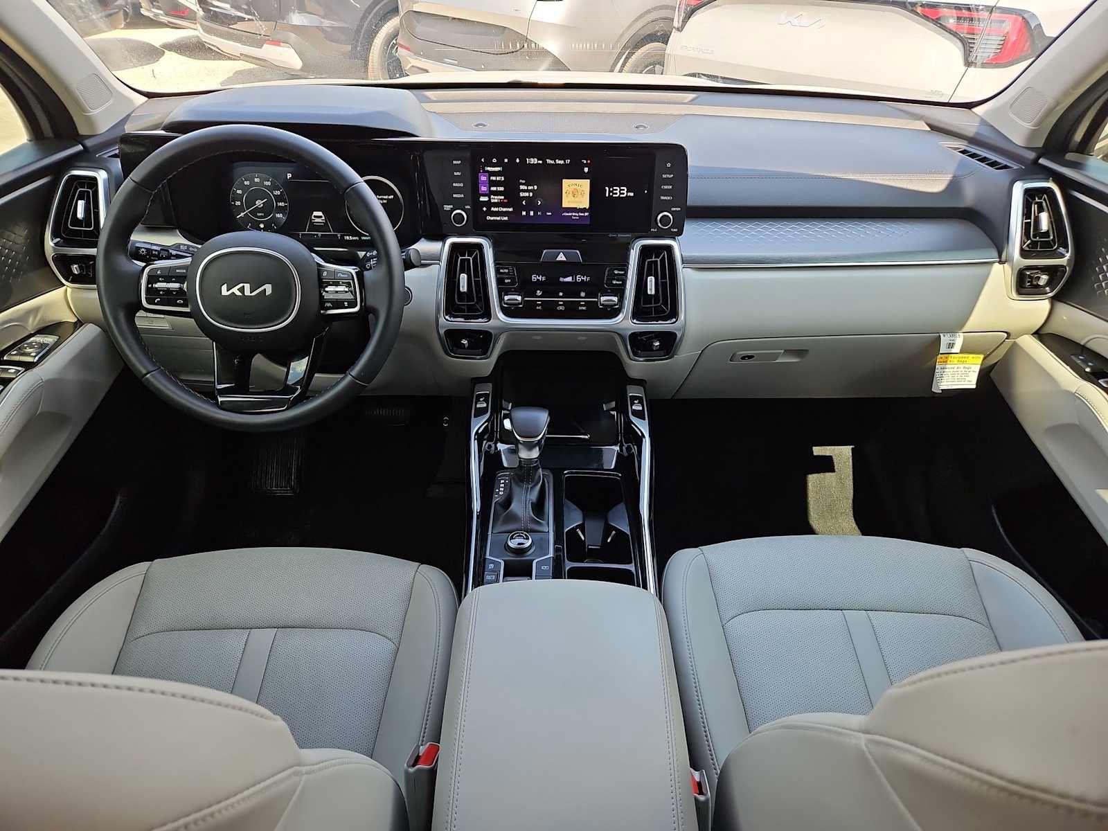 Used 2023 Kia Sorento SX FWD image 12