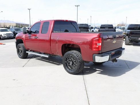 Used 2008 Chevrolet Silverado 2500 LT w/ 1LT Convenience Package AWD/4WD image 4
