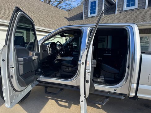 Used 2018 Ford F250 Lariat w/ Lariat Value Package image 11