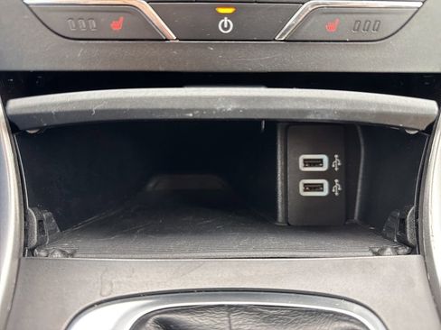 Used 2018 Ford Edge SEL w/ Equipment Group 201A AWD/4WD image 30