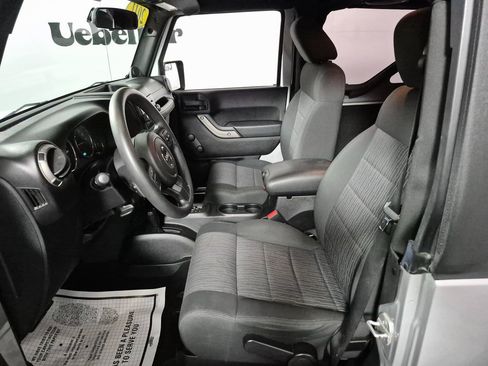 Used 2011 Jeep Wrangler Sport image 9