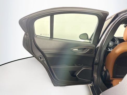 Used 2022 Alfa Romeo Giulia Ti image 28