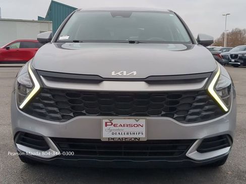 Used 2023 Kia Sportage LX image 9