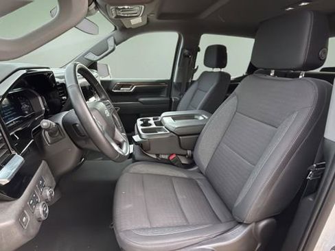 Used 2024 Chevrolet Silverado 1500 RST w/ Z71 Off-Road Package image 18