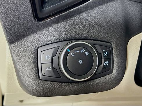 Used 2018 Ford Escape Titanium image 12