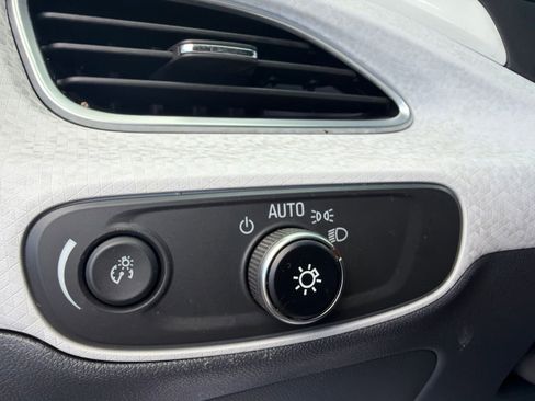 Used 2019 Chevrolet Bolt LT FWD image 16