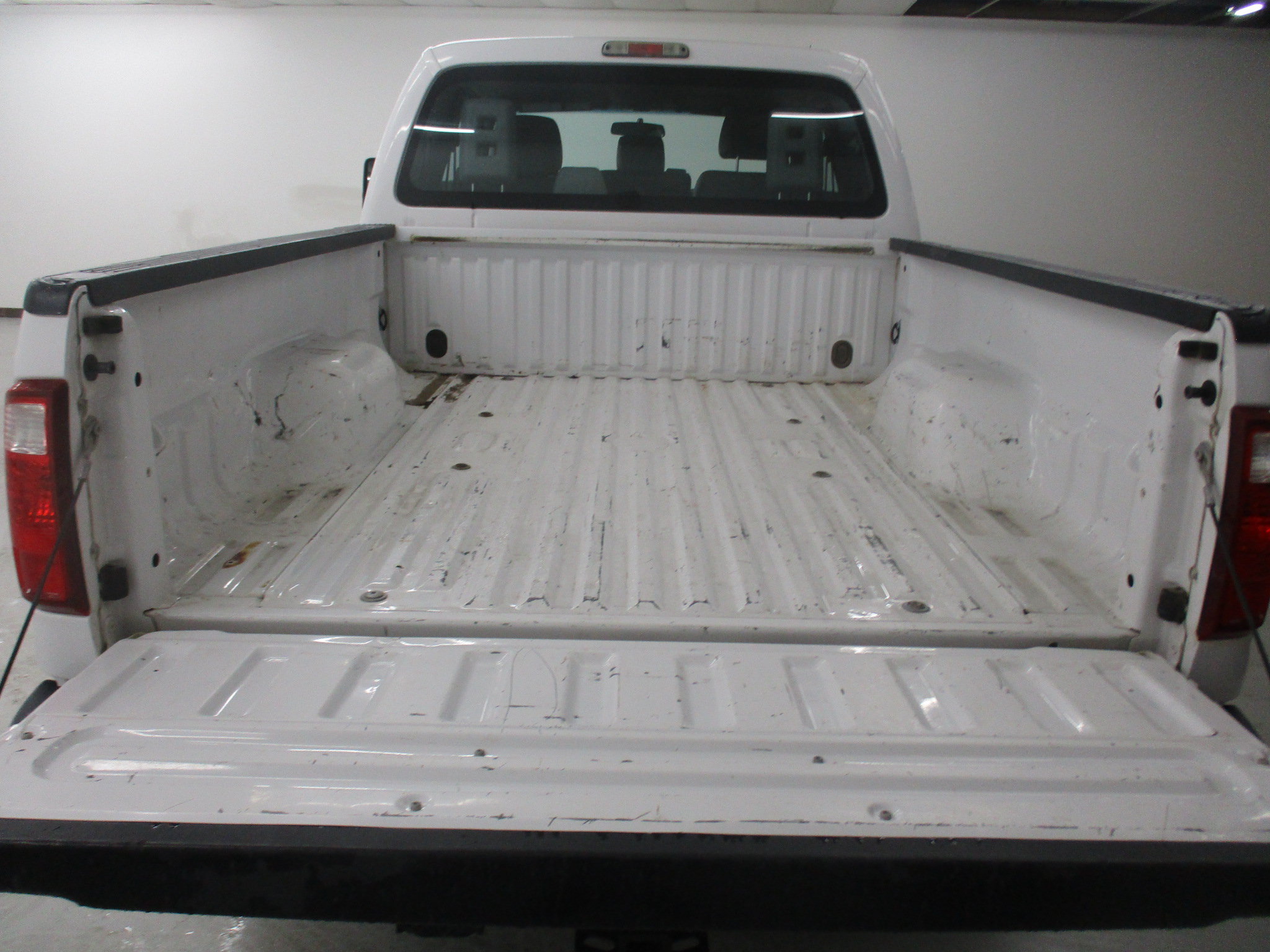 Used 2016 Ford F250 XL w/ Power Equipment Group AWD/4WD image 7