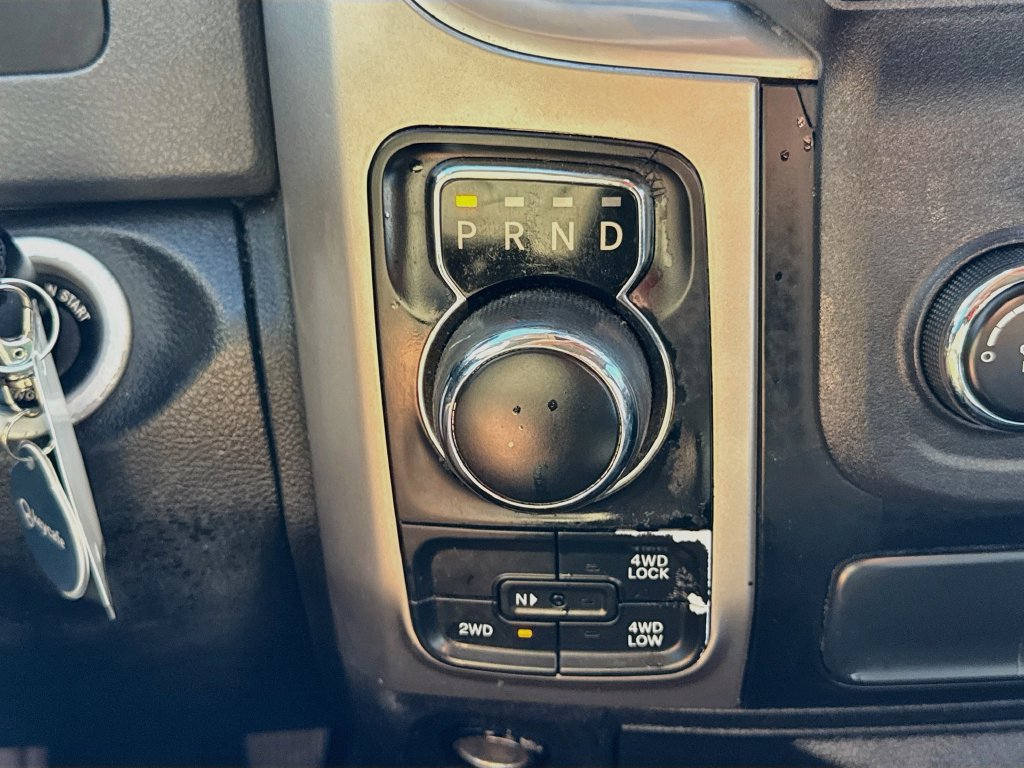 Used 2017 RAM 1500 Classic SLT AWD/4WD image 16
